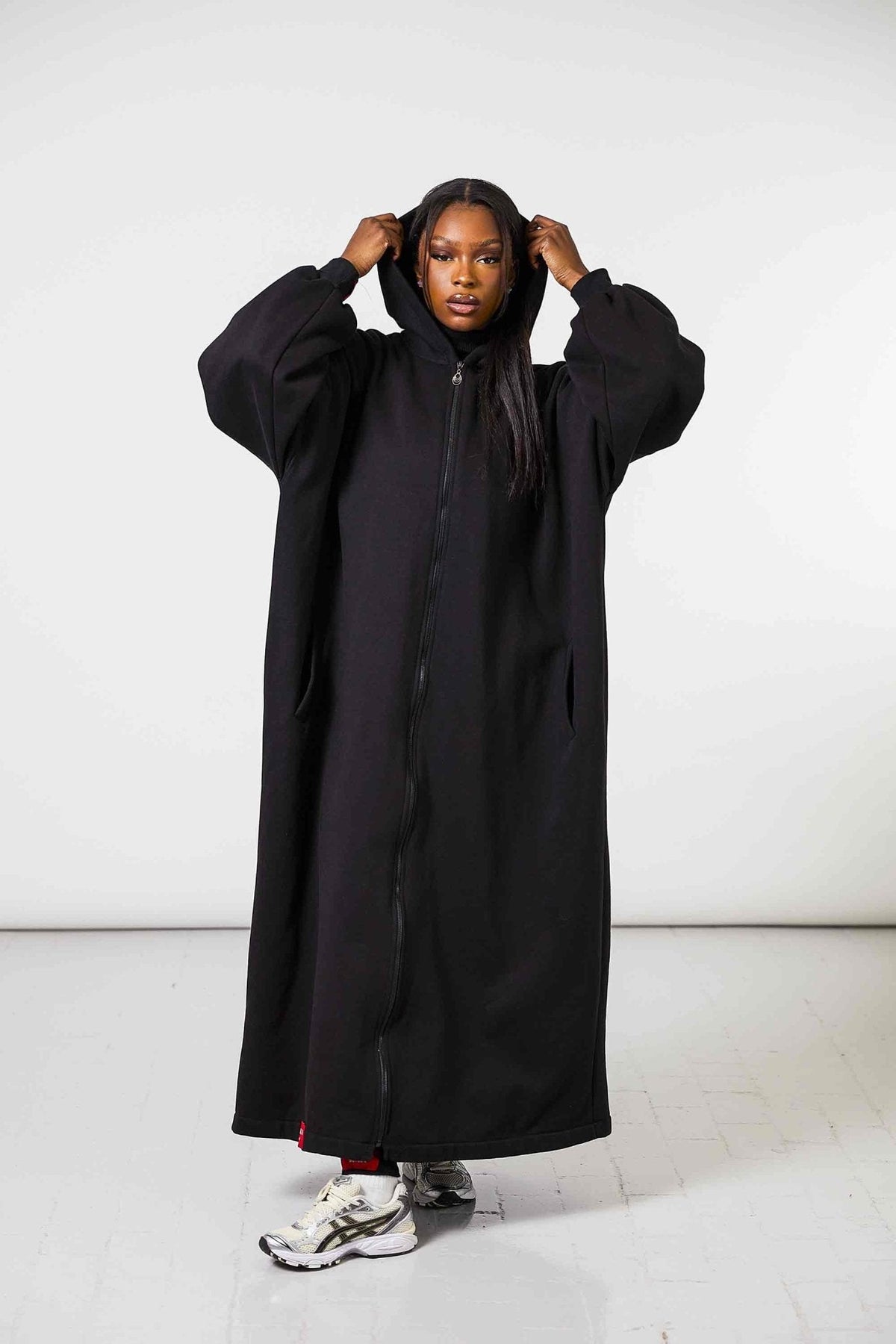 Ensemble Sweat Noir by Tahira